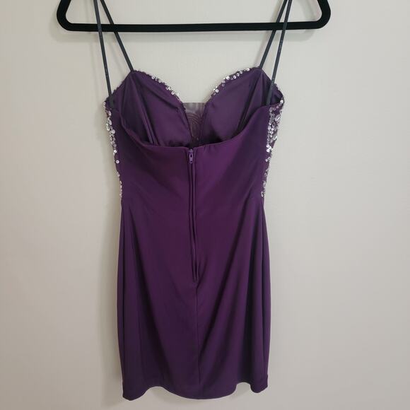 B. Darlin Purple Strapless Formal Dress Rhinestones SZ 5/6 - Picture 3 of 3